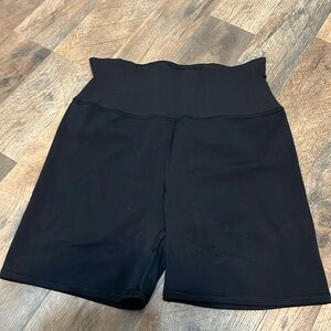 Vuori Clean Elevation Shorty - L